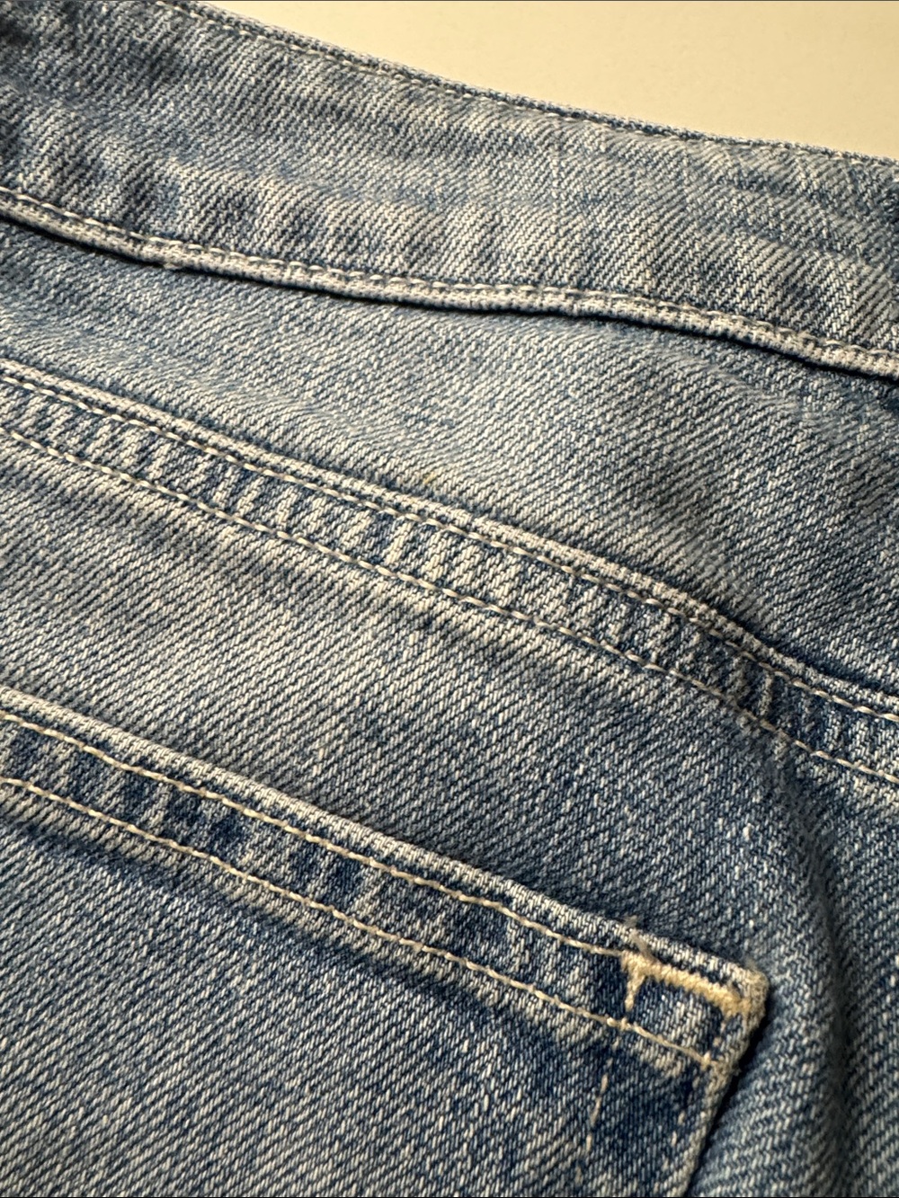 PAIGE Light Wash Rolled Hem Denim Shorts size 25 - Picture 4 of 4